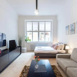  Apartmán Luxury Apartment On Old Town Square