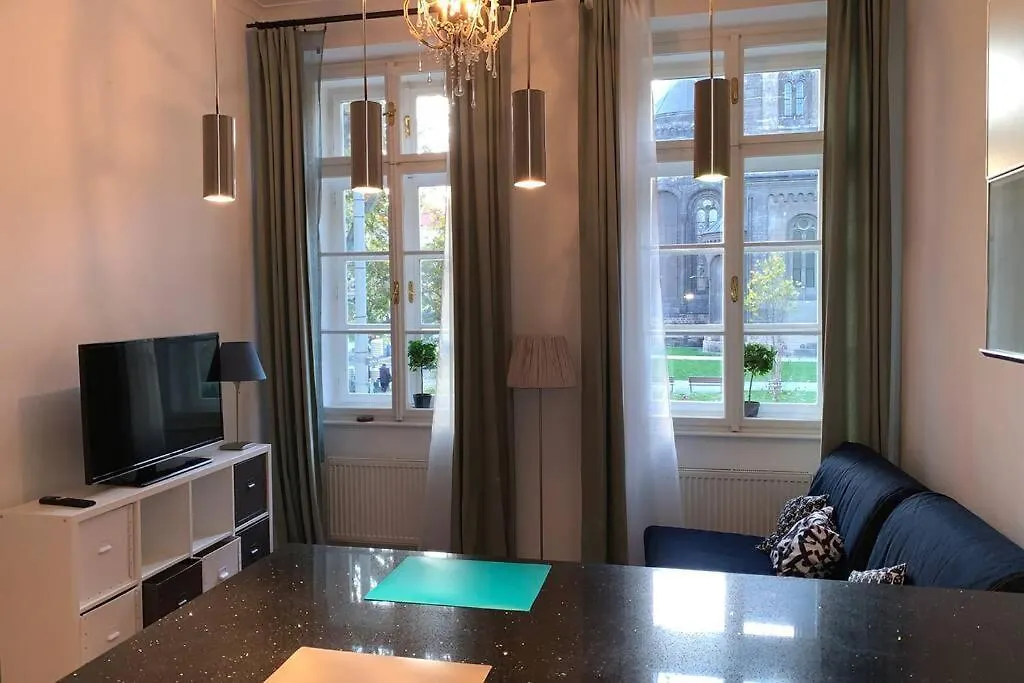 Apartment Karlin Praha